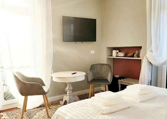 Assiolo Relais فندق مبيت وإفطار 3*